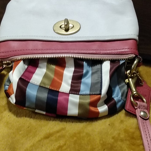 Coach - Picture 5 of 8